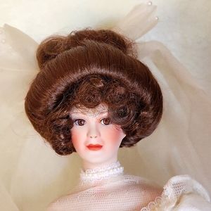 Paradise gallery's treasury collection porcelain doll
